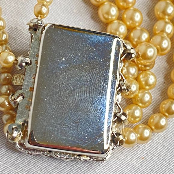 Layered Graduated Necklace Pearlesque Beads With Clear Rhinestones Clasp - Picture 11 of 13